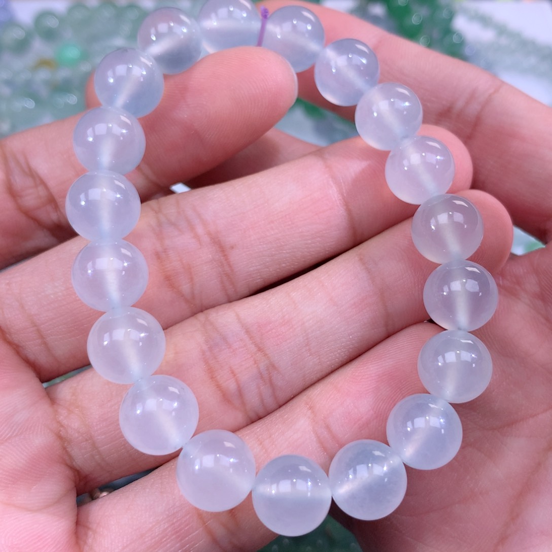 翡翠手链未镶嵌翡翠