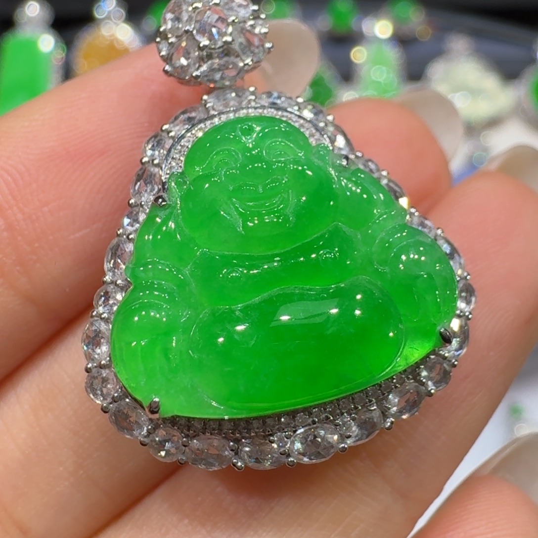 翡翠18K金镶嵌颈饰收到货48小时鉴赏期