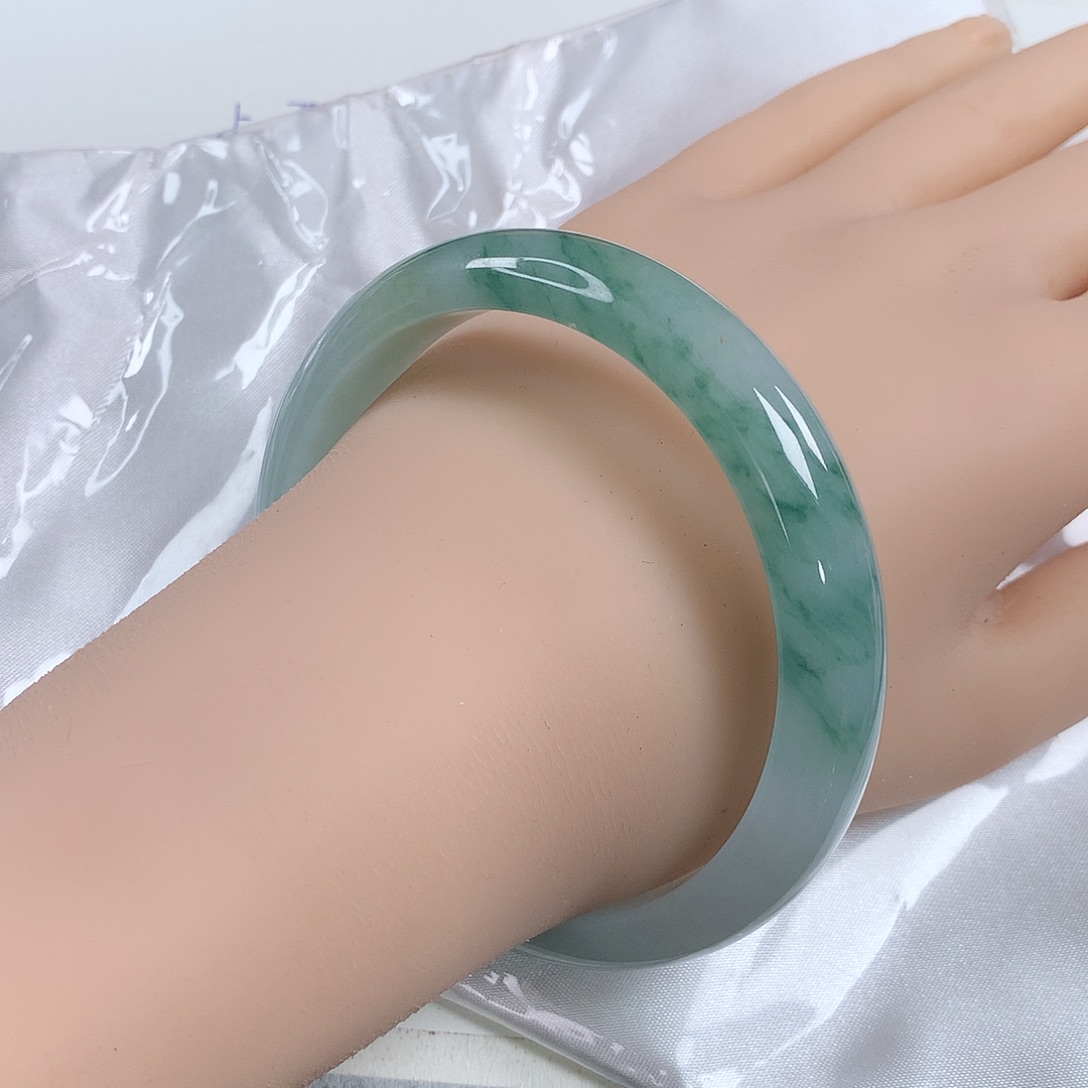 翡翠手镯未镶嵌 正圈61-63圈口①③⑤