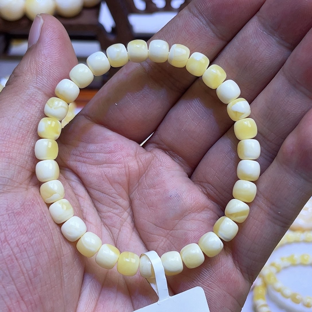 未镶嵌蜜蜡手串6.5mm金瓷白