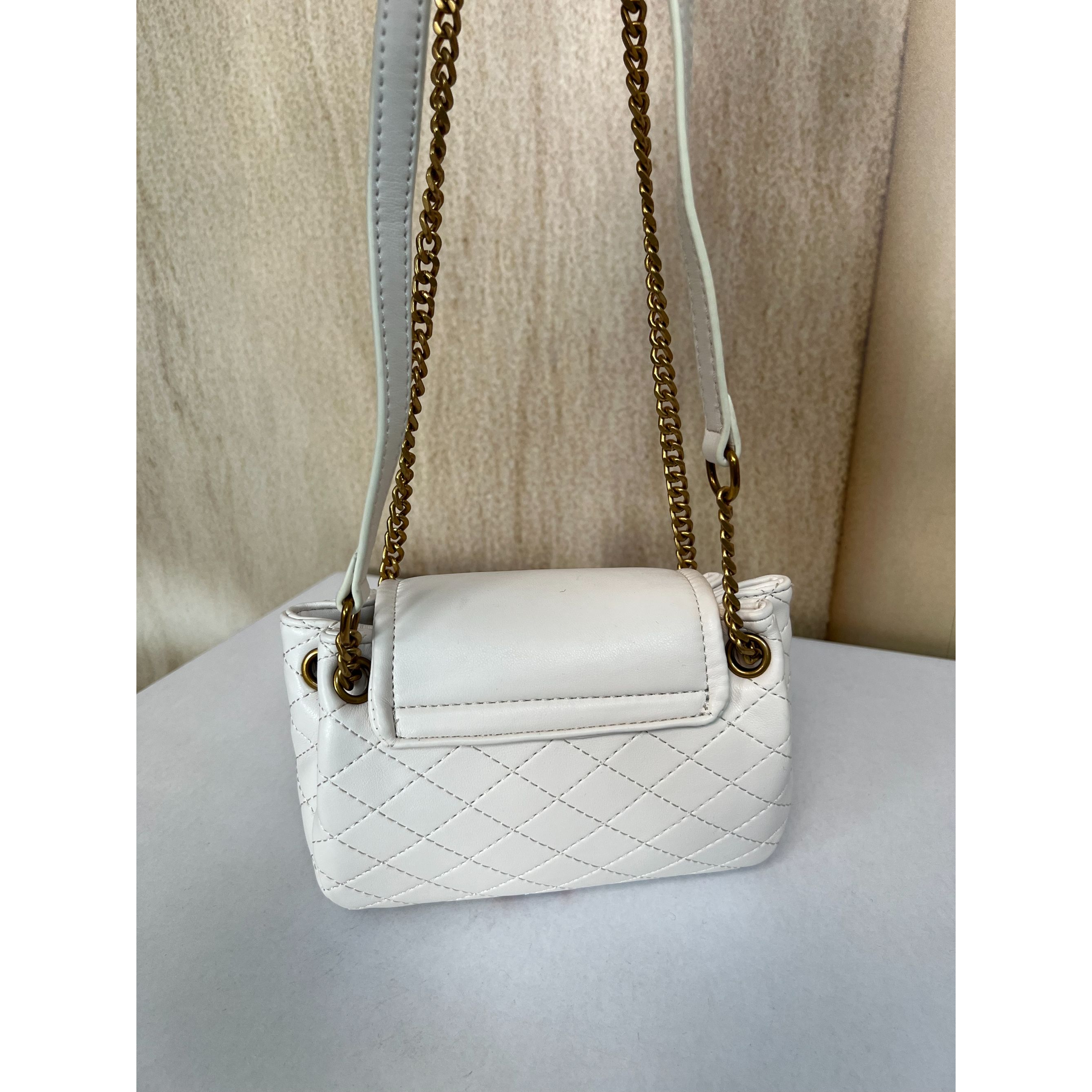 TOLEX2025新款手工时尚女包塔白色百搭