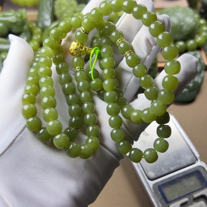 前***梦岫岩老玉（透闪石质玉）未镶嵌挂件