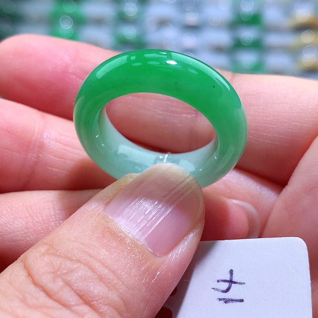 翡翠戒指未镶嵌14号