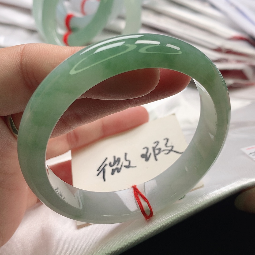 翡翠未镶嵌手镯缅甸54