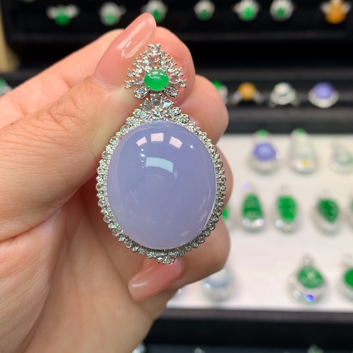 翡翠吊坠(不含链)18K金镶嵌一**往分单