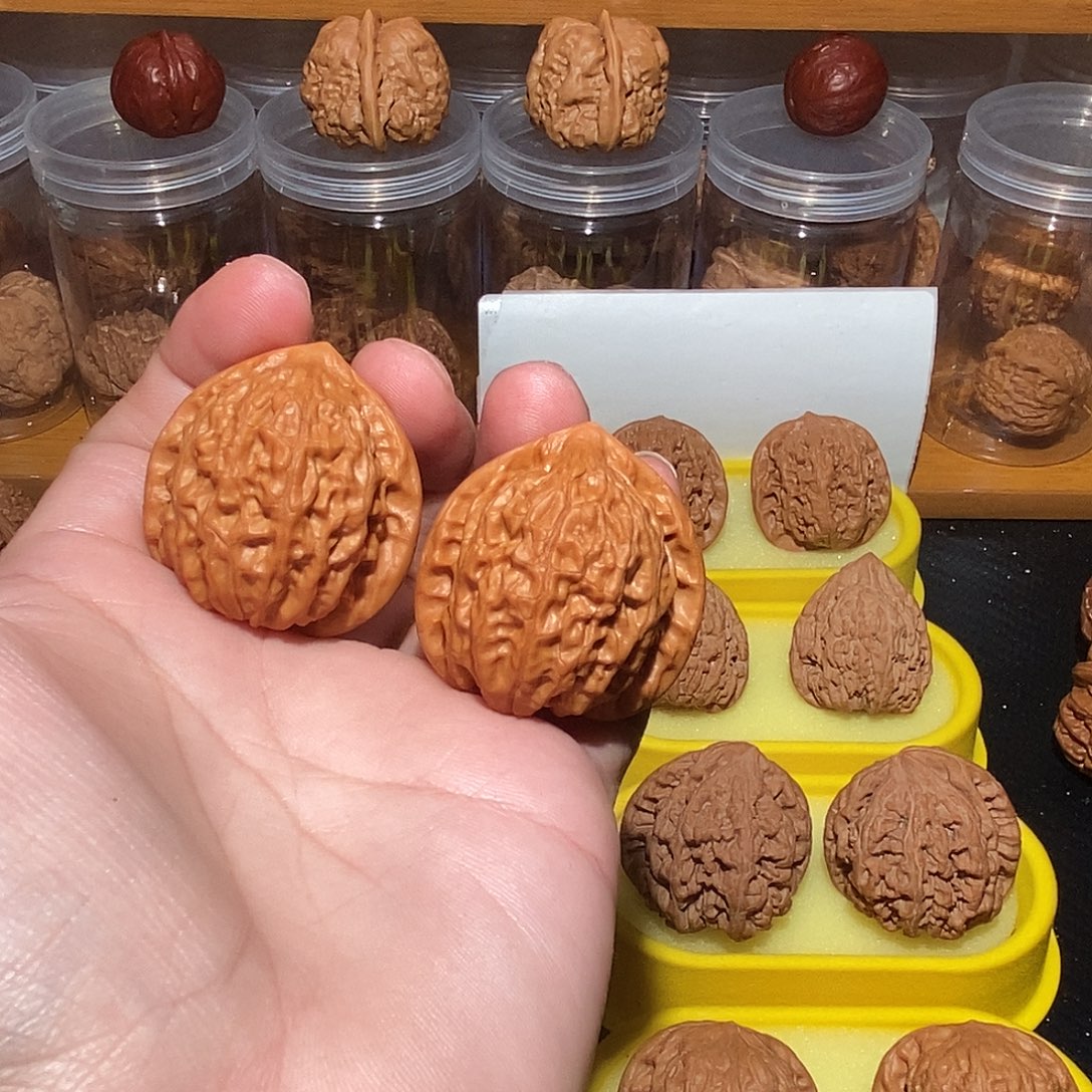 吊坠文玩核桃35金牛