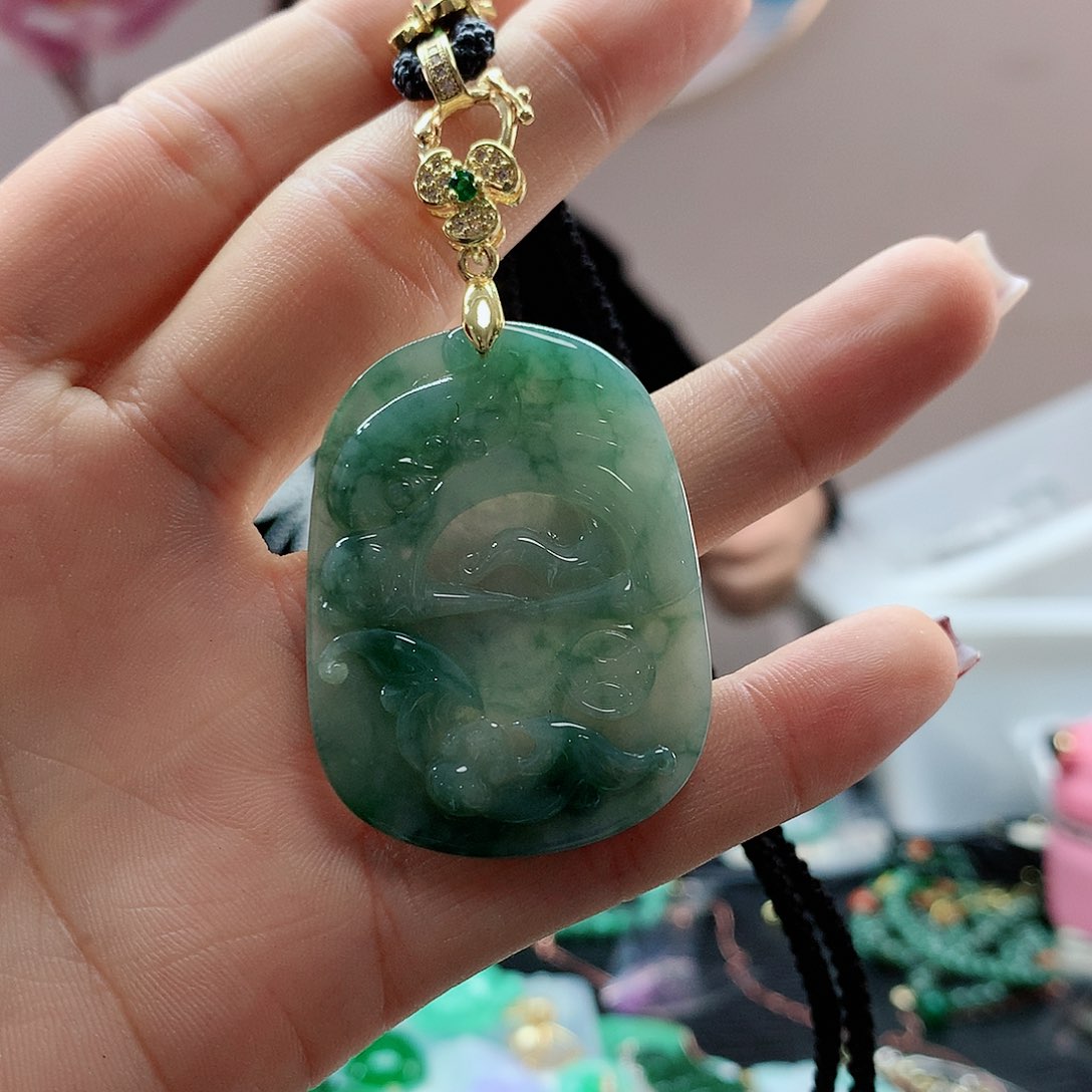 【闪购商品】翡翠吊坠(赠链)合金