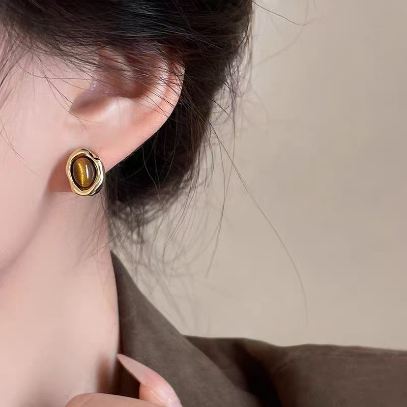 铜合金耳饰 焦糖栗子（159）秋冬拉德虎眼石耳钉复古气质