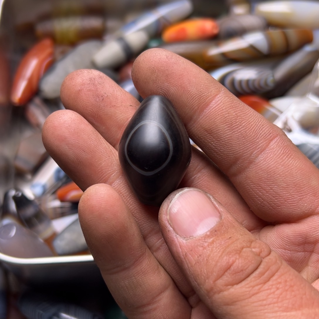 玛瑙/玉髓颈饰合金M**o