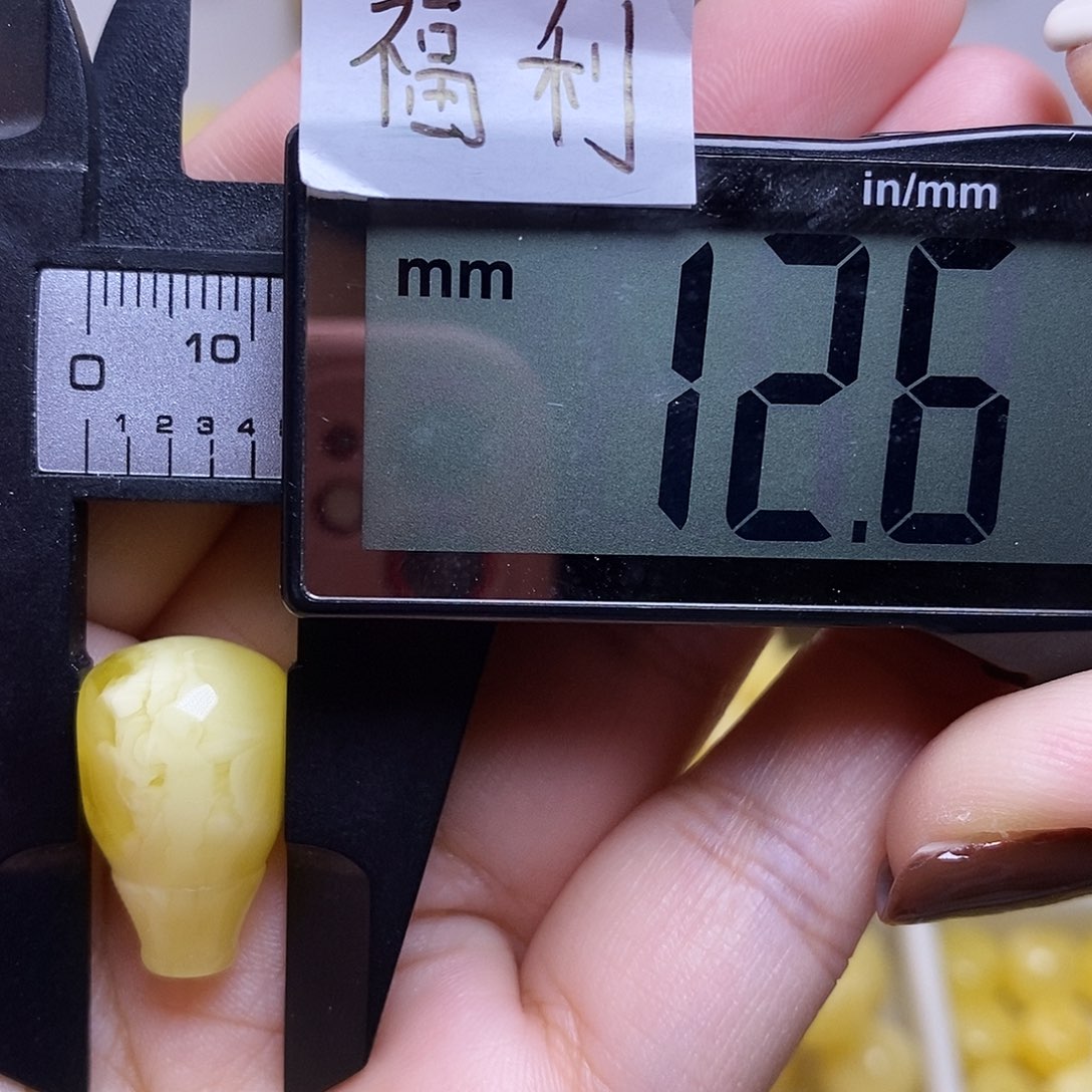 裸石琥珀未镶嵌蜜蜡三通