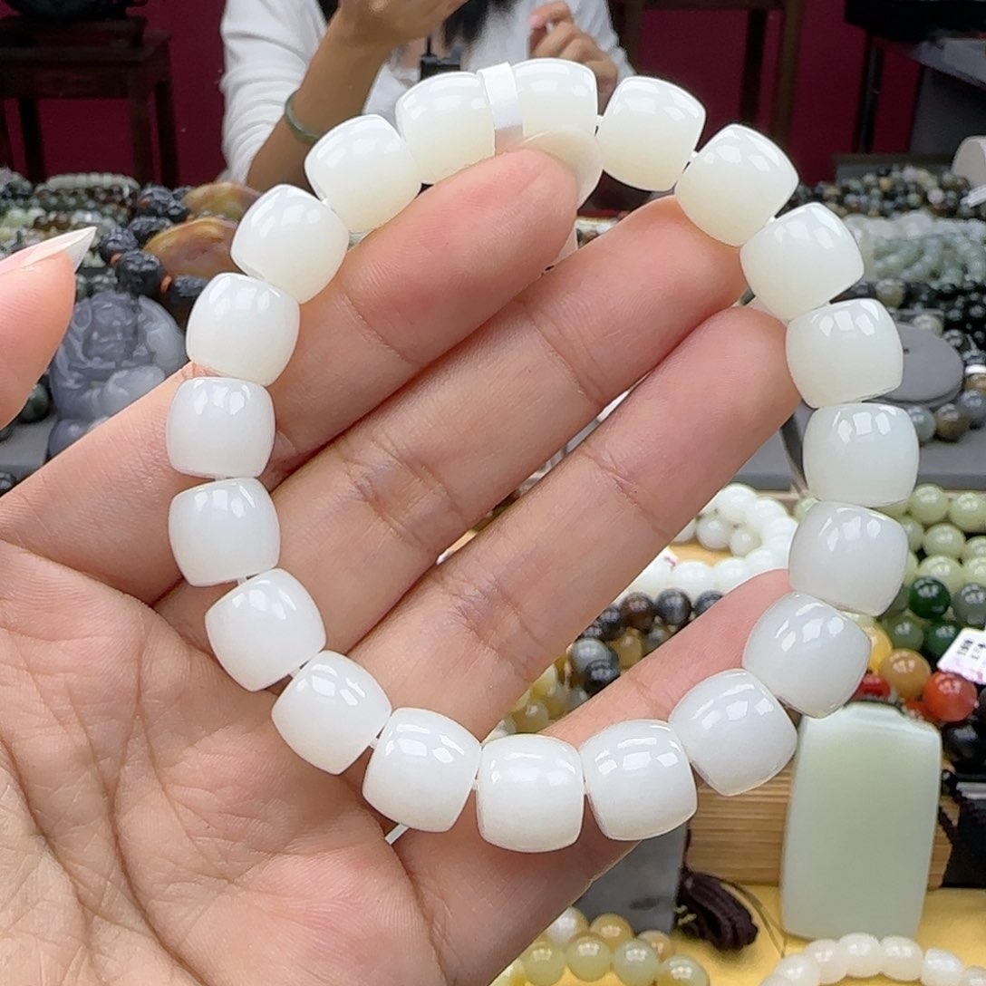 和田玉手链未镶嵌