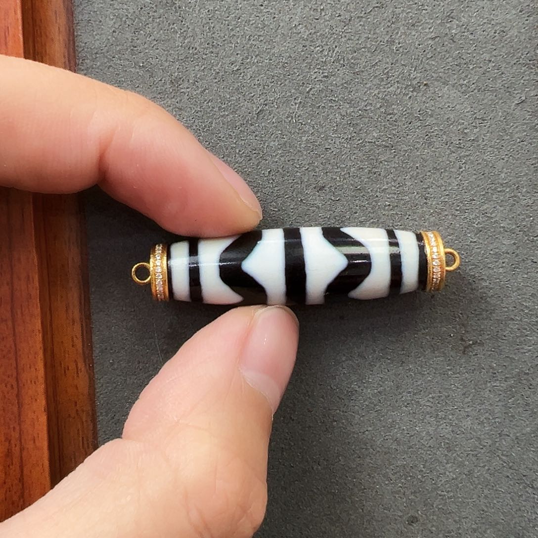 玛瑙/玉髓吊坠18K金镶嵌