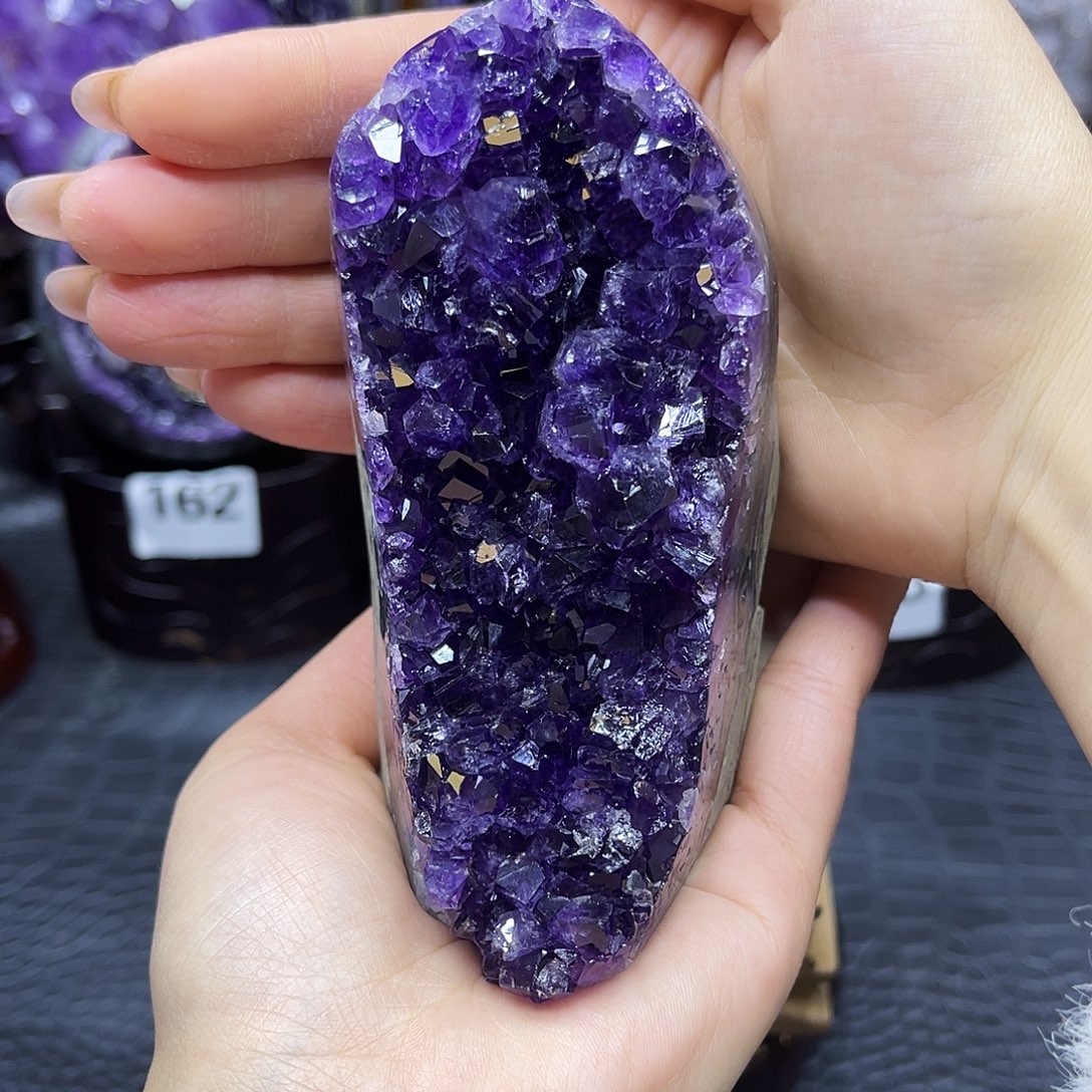 大型摆件（非配饰）紫晶未镶嵌