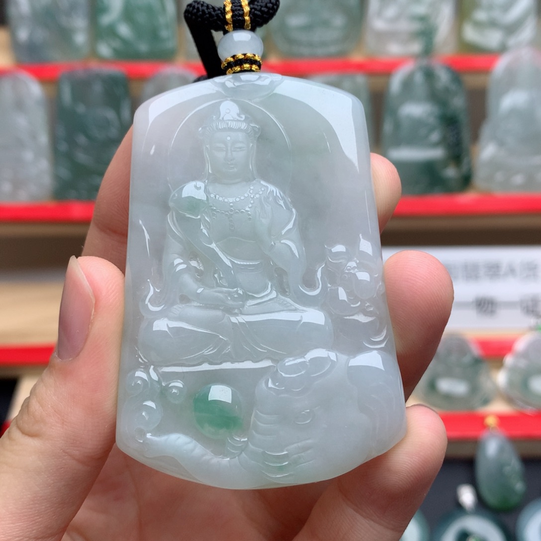 翡翠未镶嵌颈饰普贤