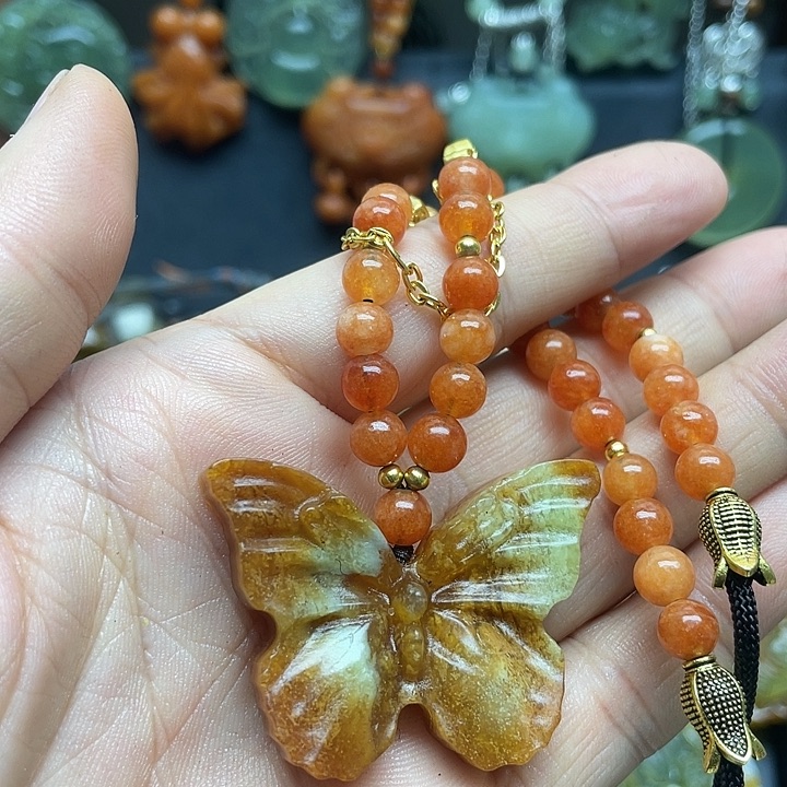 未镶嵌蛇纹石玉颈饰