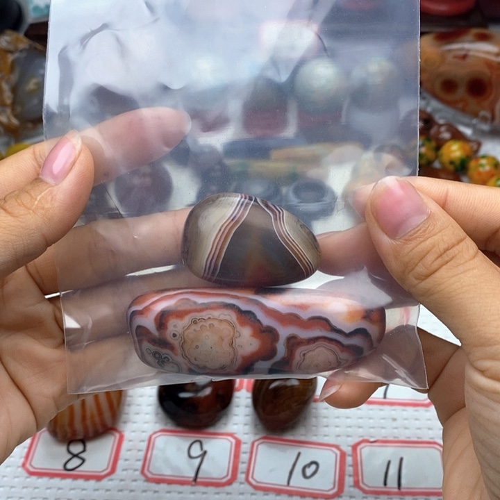 叶***哥未镶嵌颈饰玛瑙/玉髓