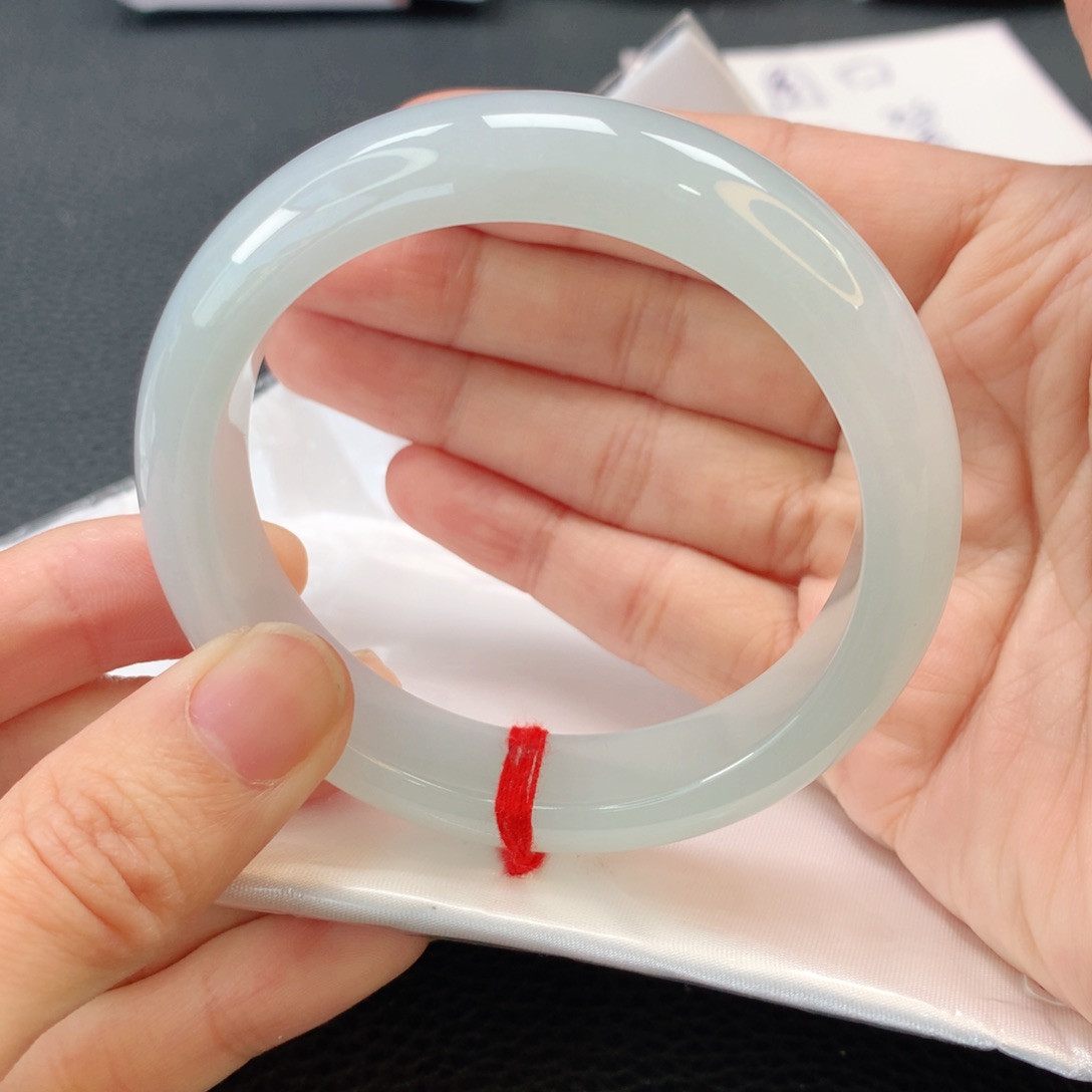 翡翠手镯未镶嵌缅甸55.6