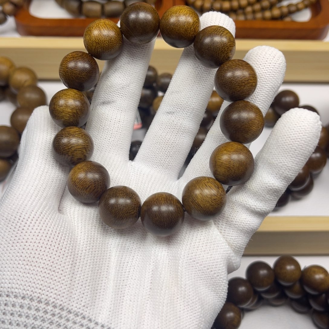 越***.沉香手串越南芽庄黄棋楠1.6
