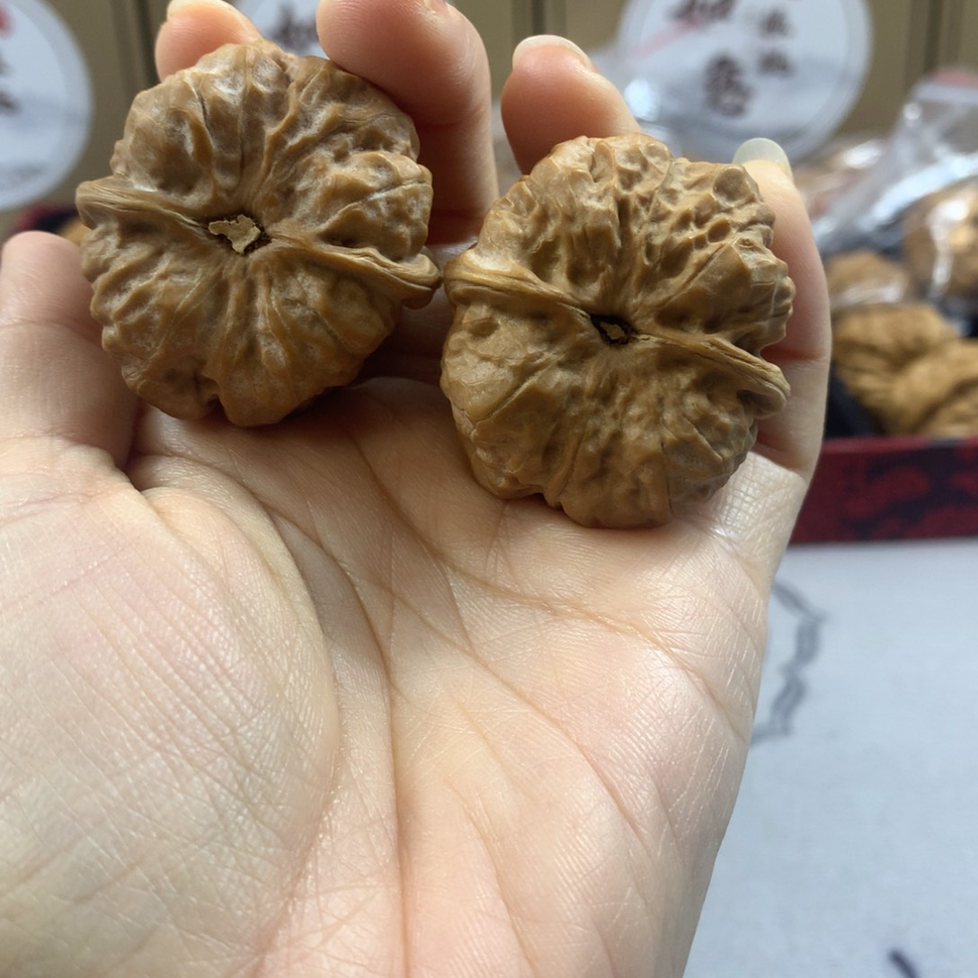 路**方文玩核桃蛤蟆头38