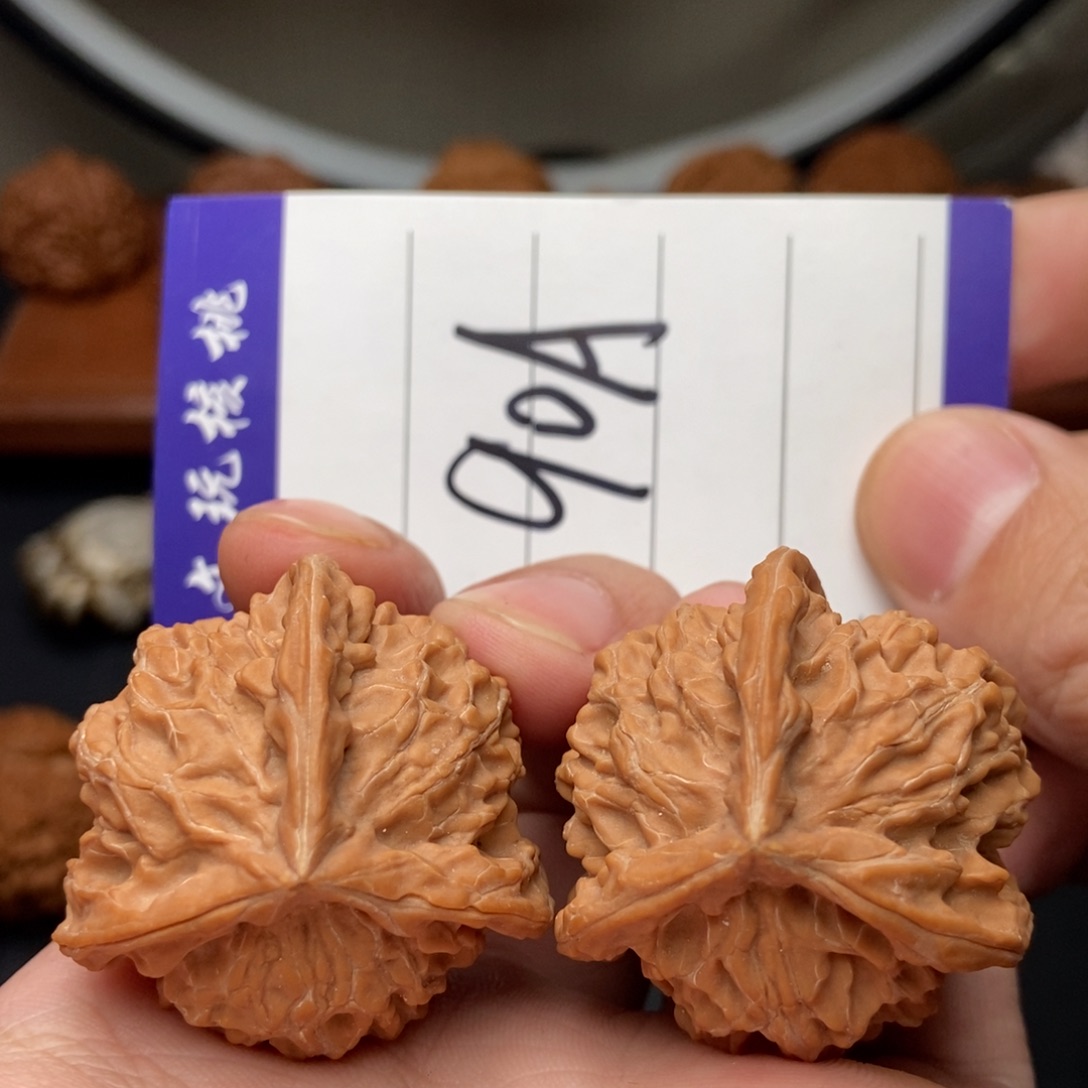 文玩核桃吊坠38盘山正奔