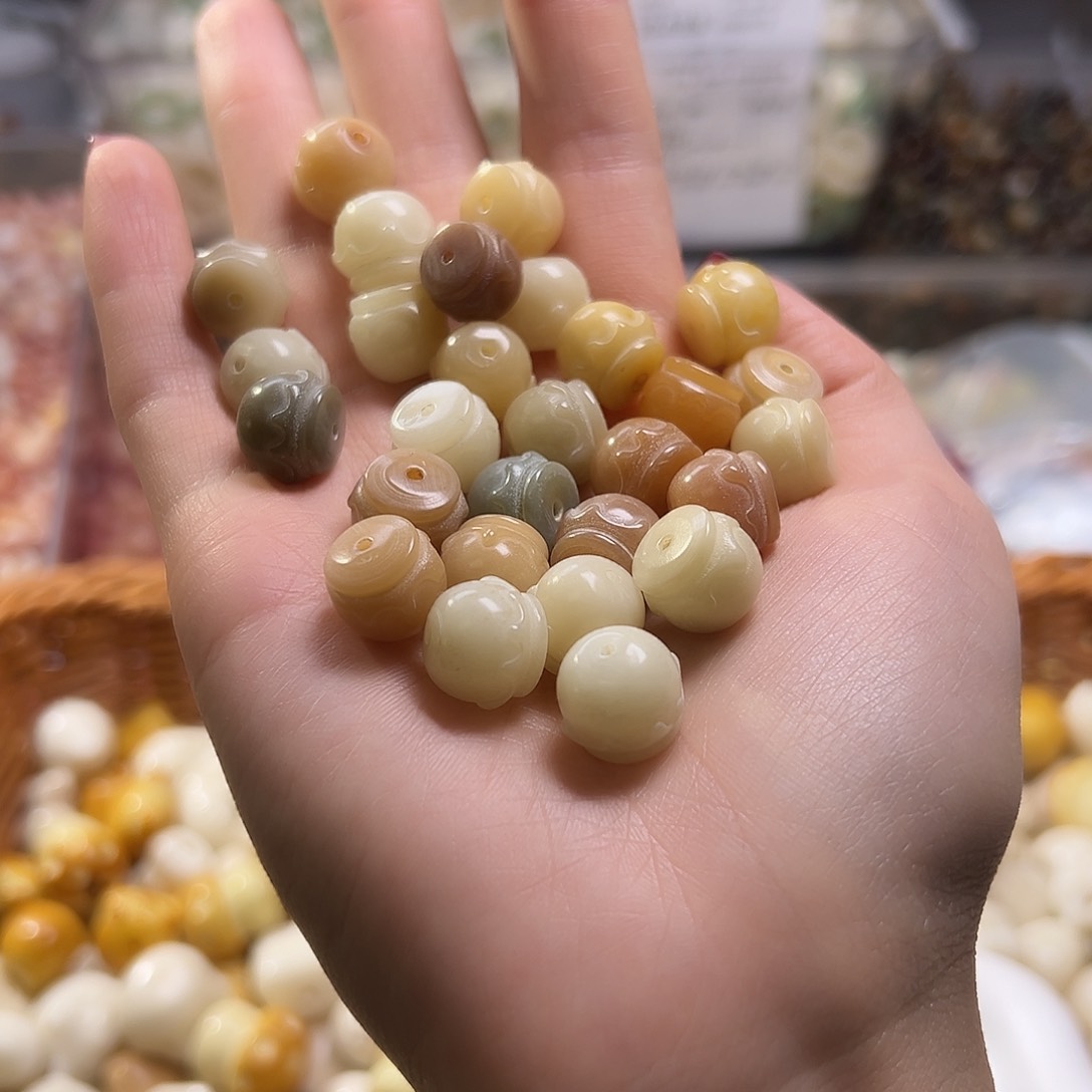 白玉菩提吊坠30颗峰蜜罐卡12