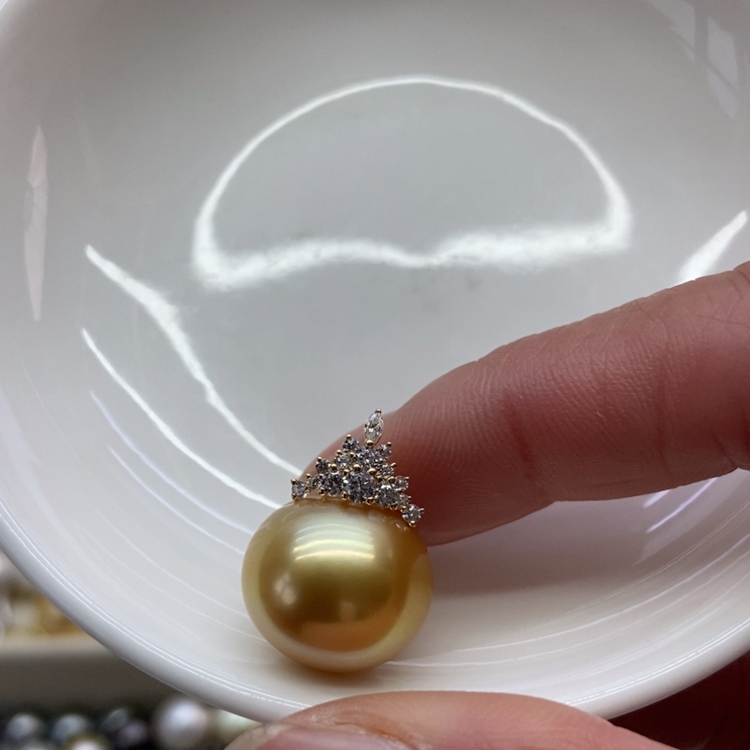 海水珍珠吊坠(不含链)18K金镶嵌