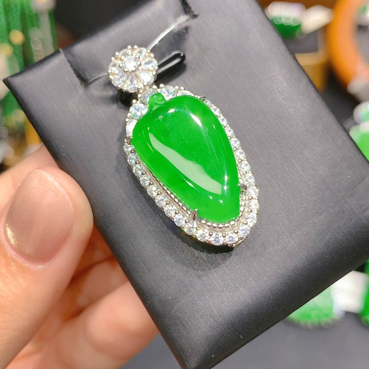 【闪购商品】颈饰银S925镶嵌翡翠4柒姐