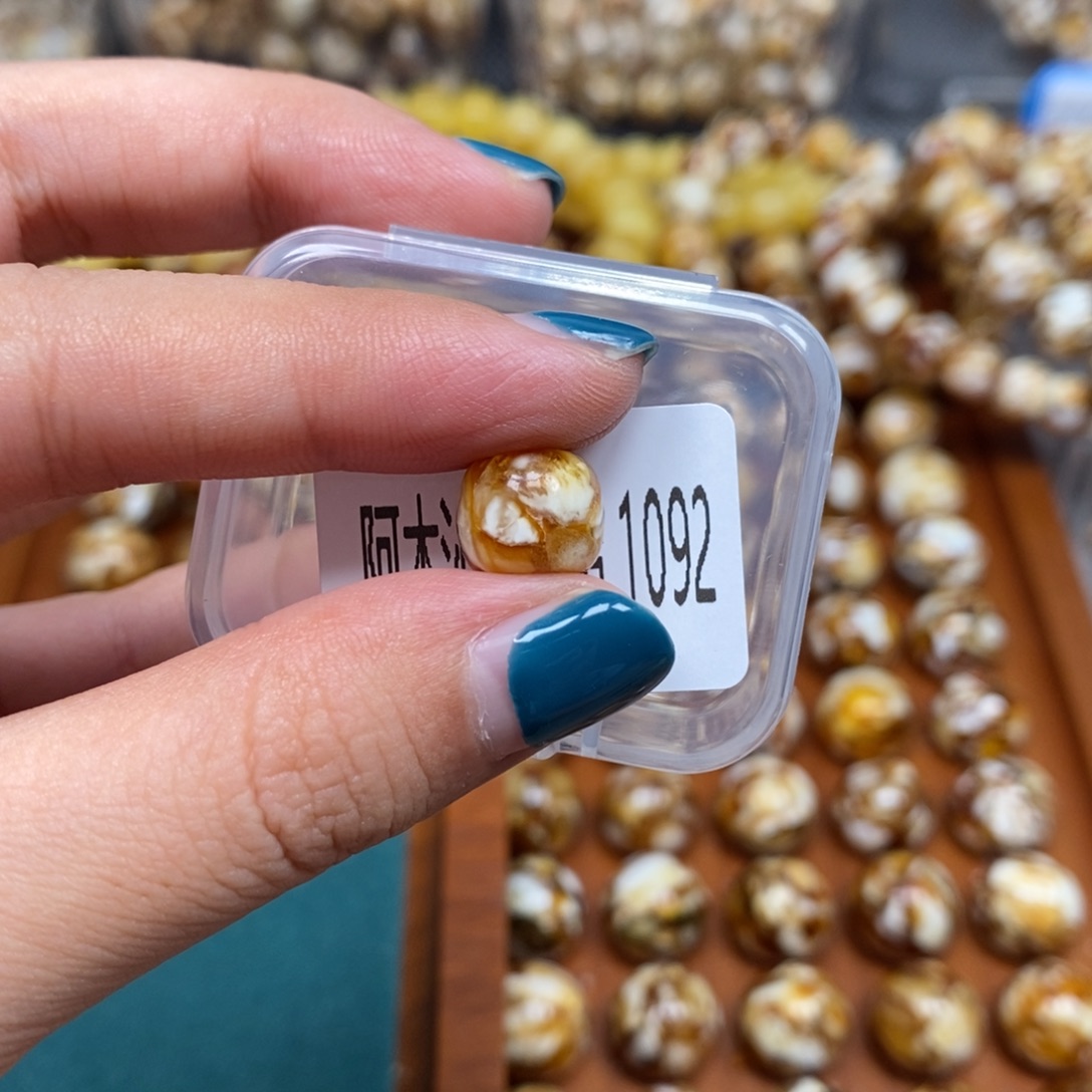 把件猴头核桃沁色圆珠老型1092