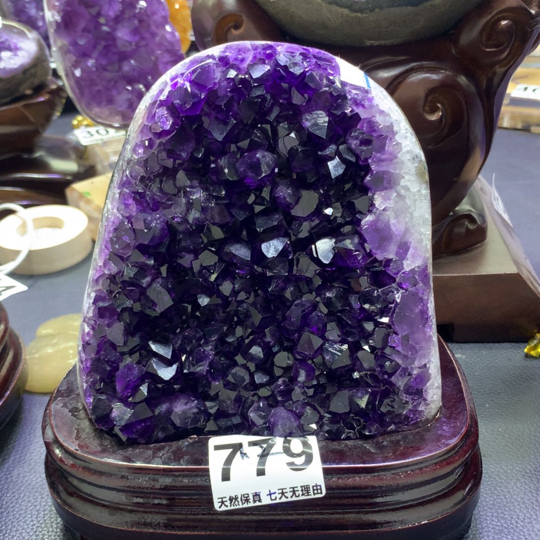 水晶摆件未镶嵌M****尔