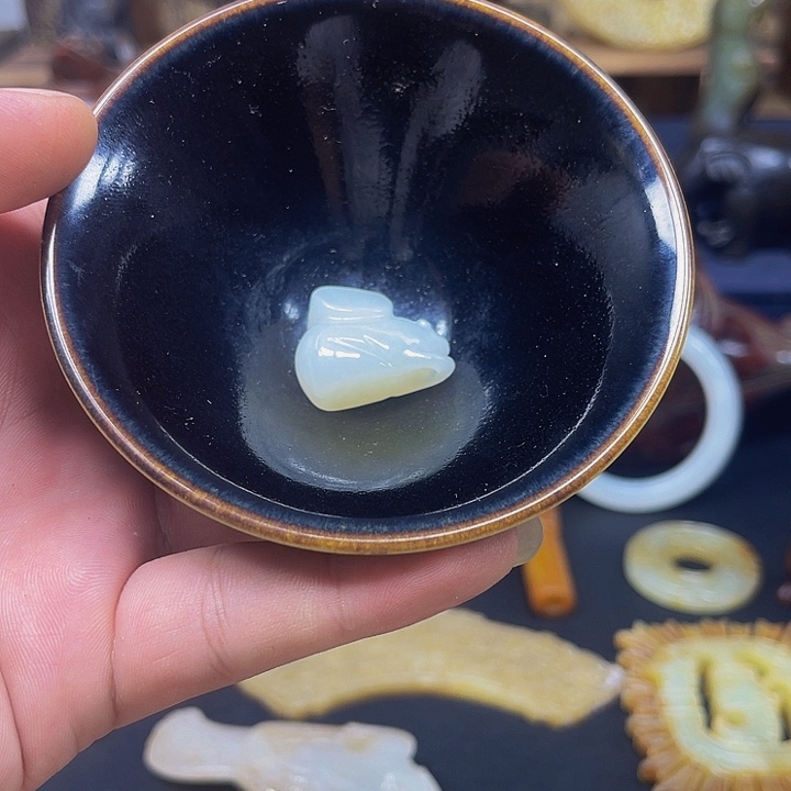 瓷片钰瓷雅苑的小物件