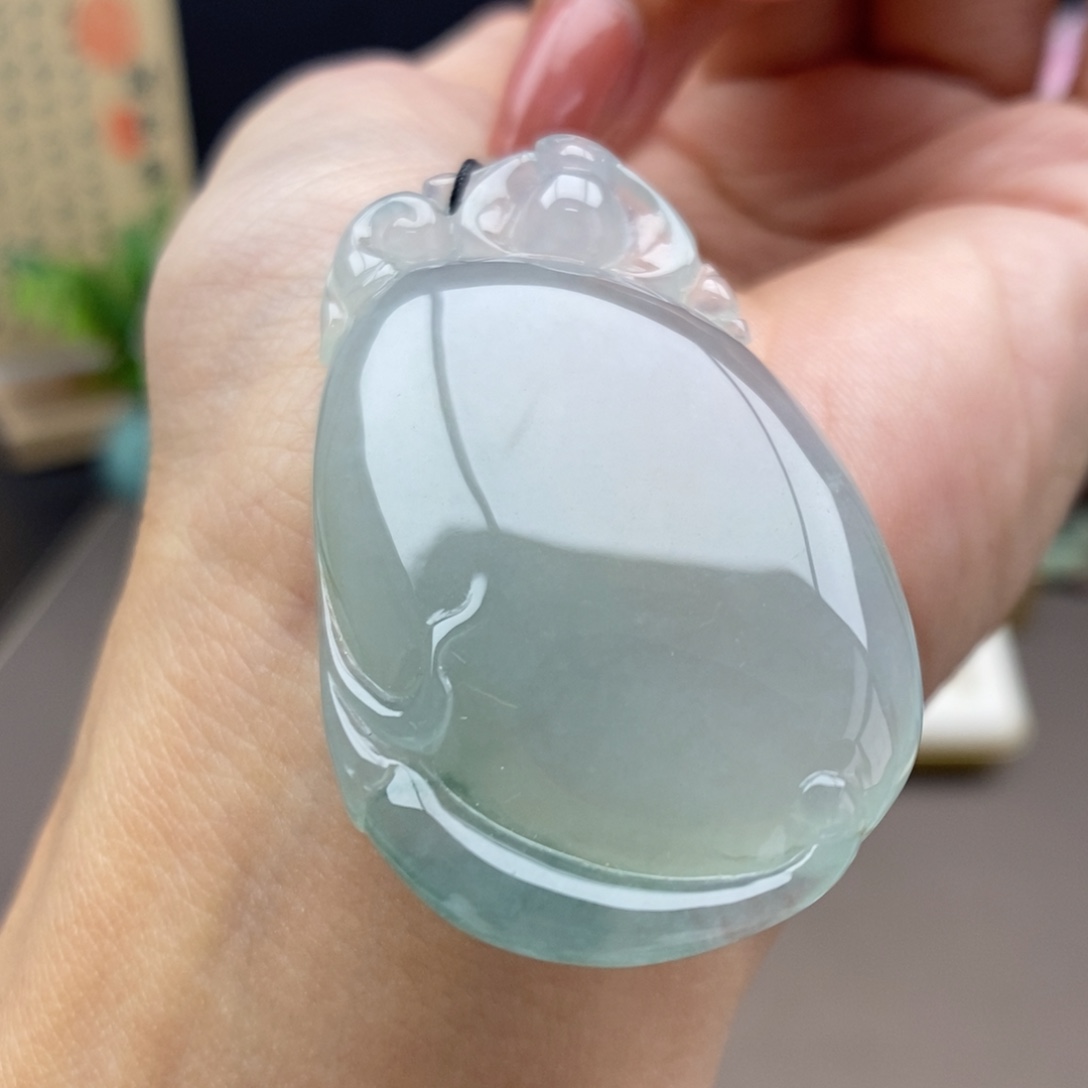 翡翠未镶嵌颈饰吊坠77