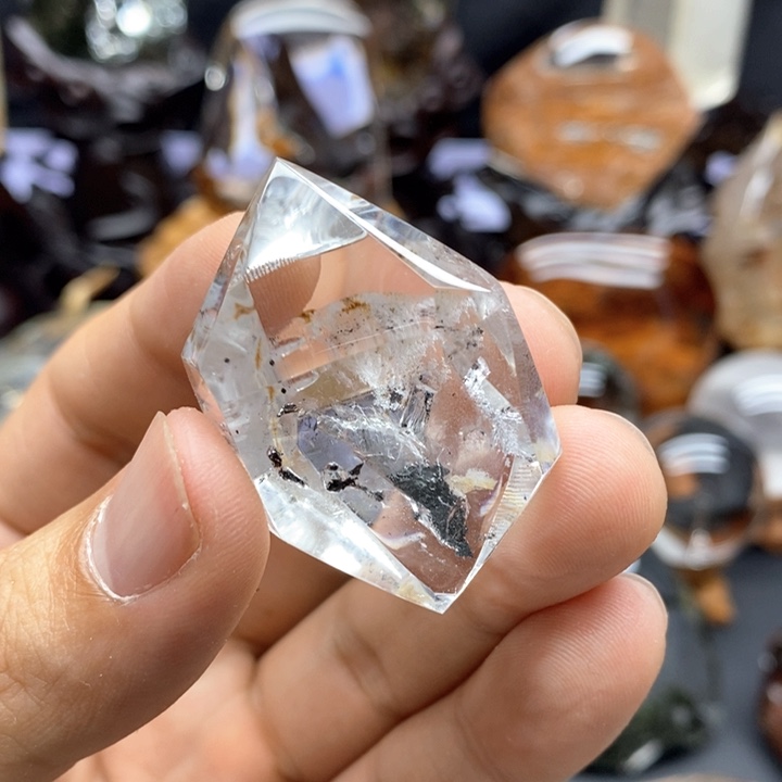 +***E水晶车挂未镶嵌水晶