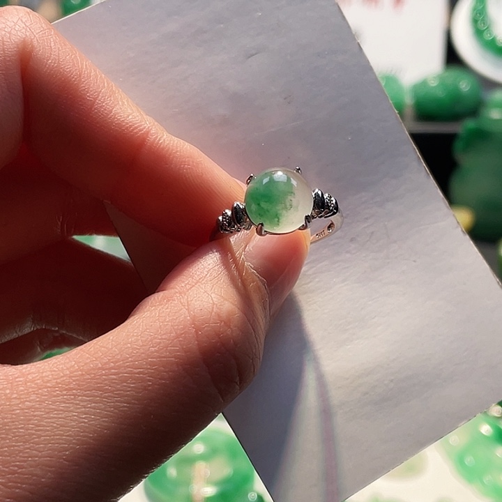 石英质玉戒指未镶嵌