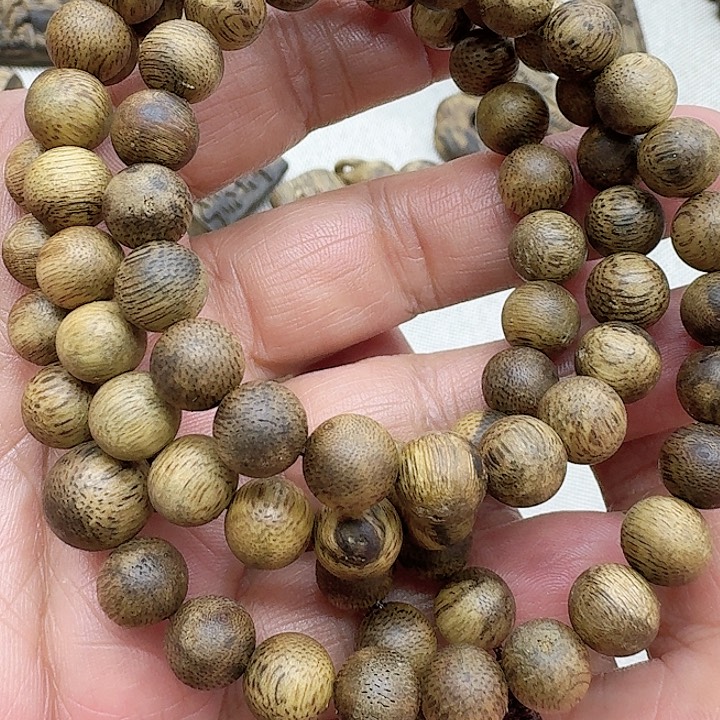 沉香沉香碎屑08微瑕13.1克