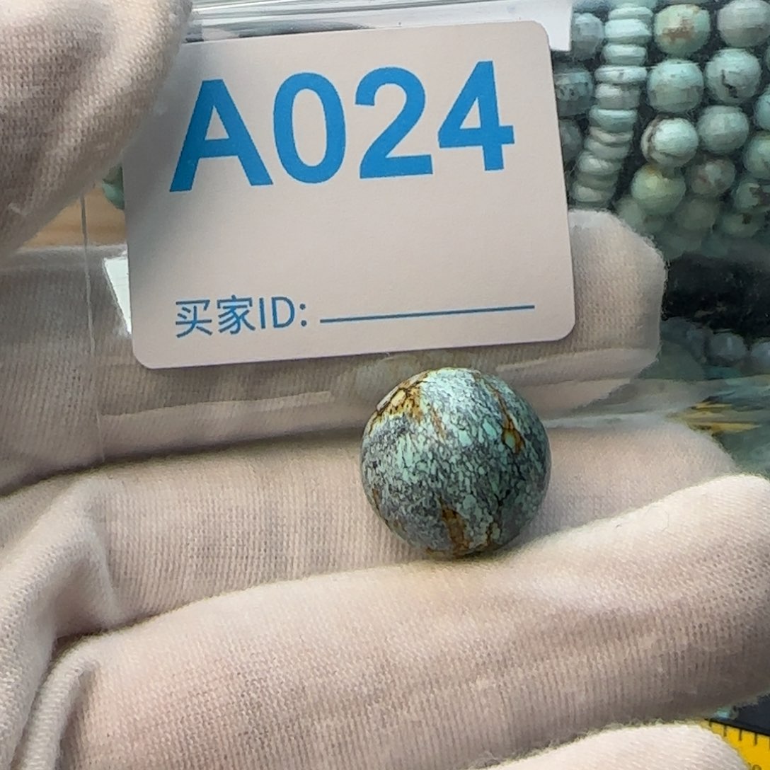 绿松石未镶嵌配饰幕*