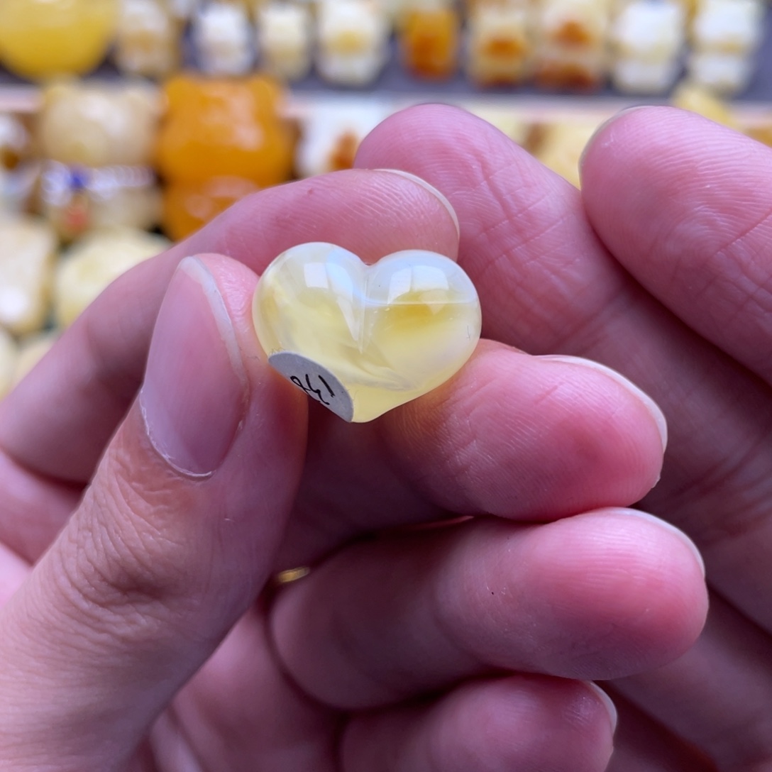 琥珀未镶嵌裸石蜜蜡