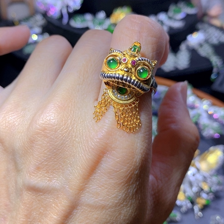 翡翠戒指银S925镶嵌天然翡翠