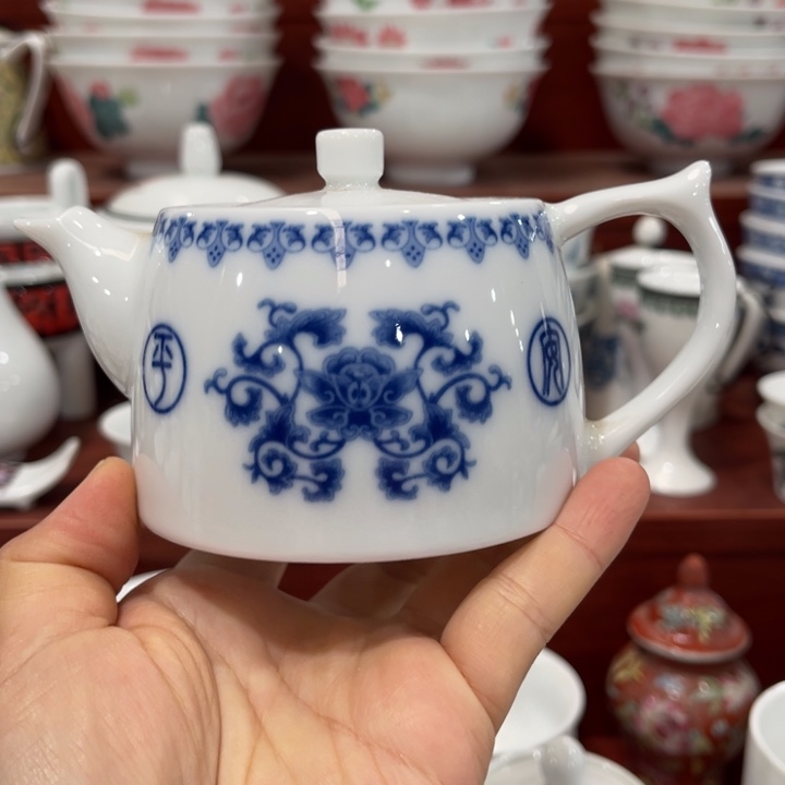 陶瓷醴陵釉下贴花茶壶