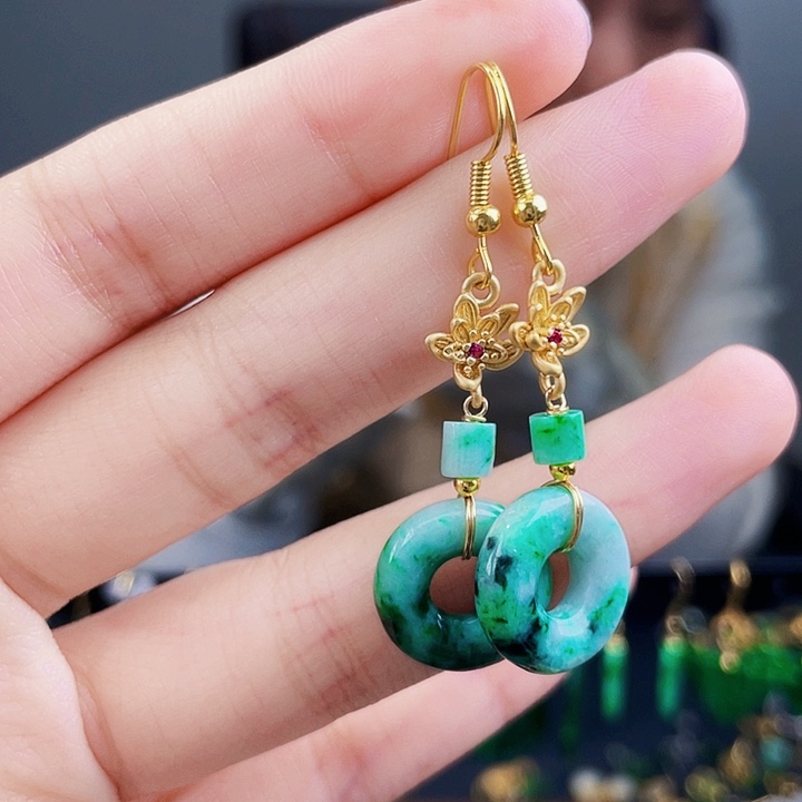 翡翠耳饰未镶嵌饰品