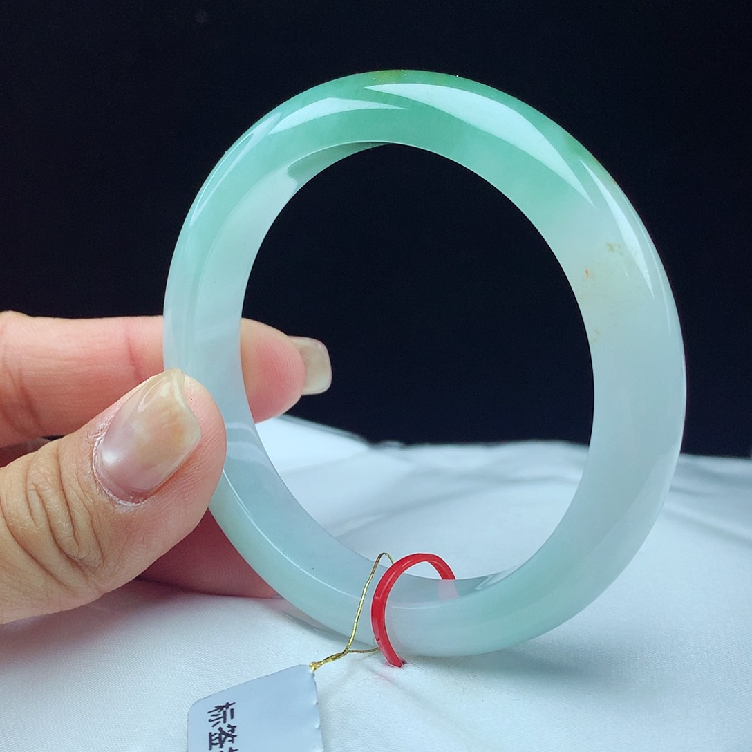 翡翠手镯未镶嵌55圈 4078