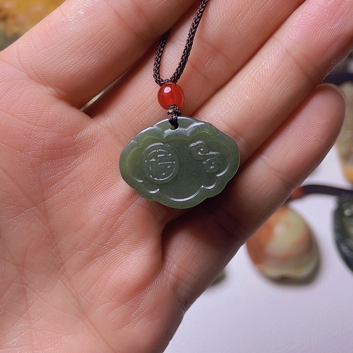 和田玉挂件未镶嵌