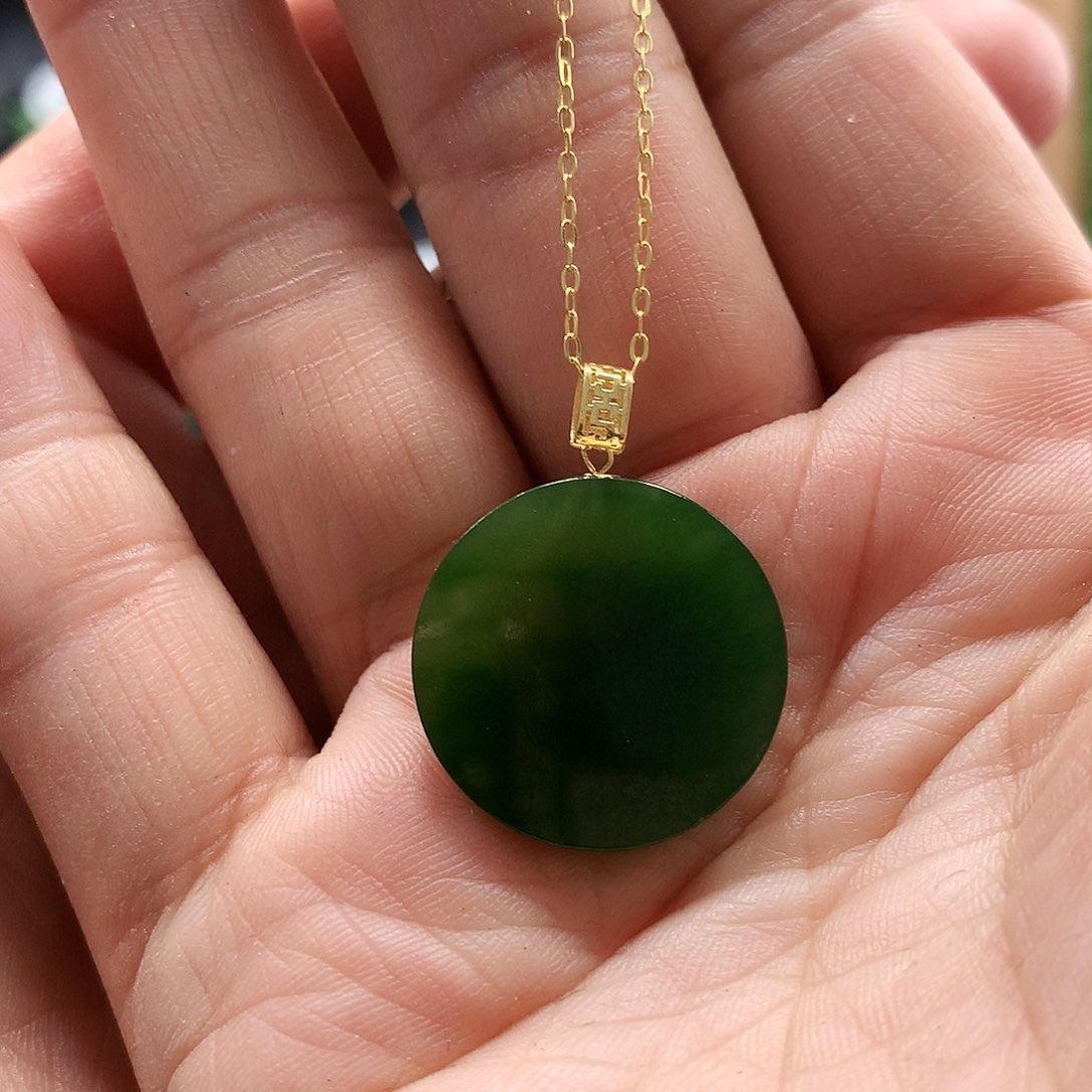 和田玉颈饰18K金镶嵌