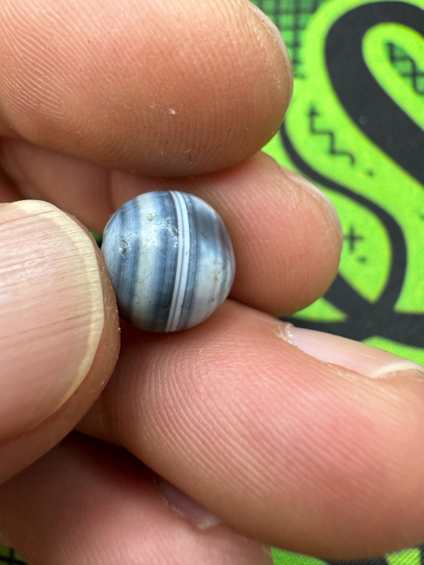 藏系多色玛瑙珠子