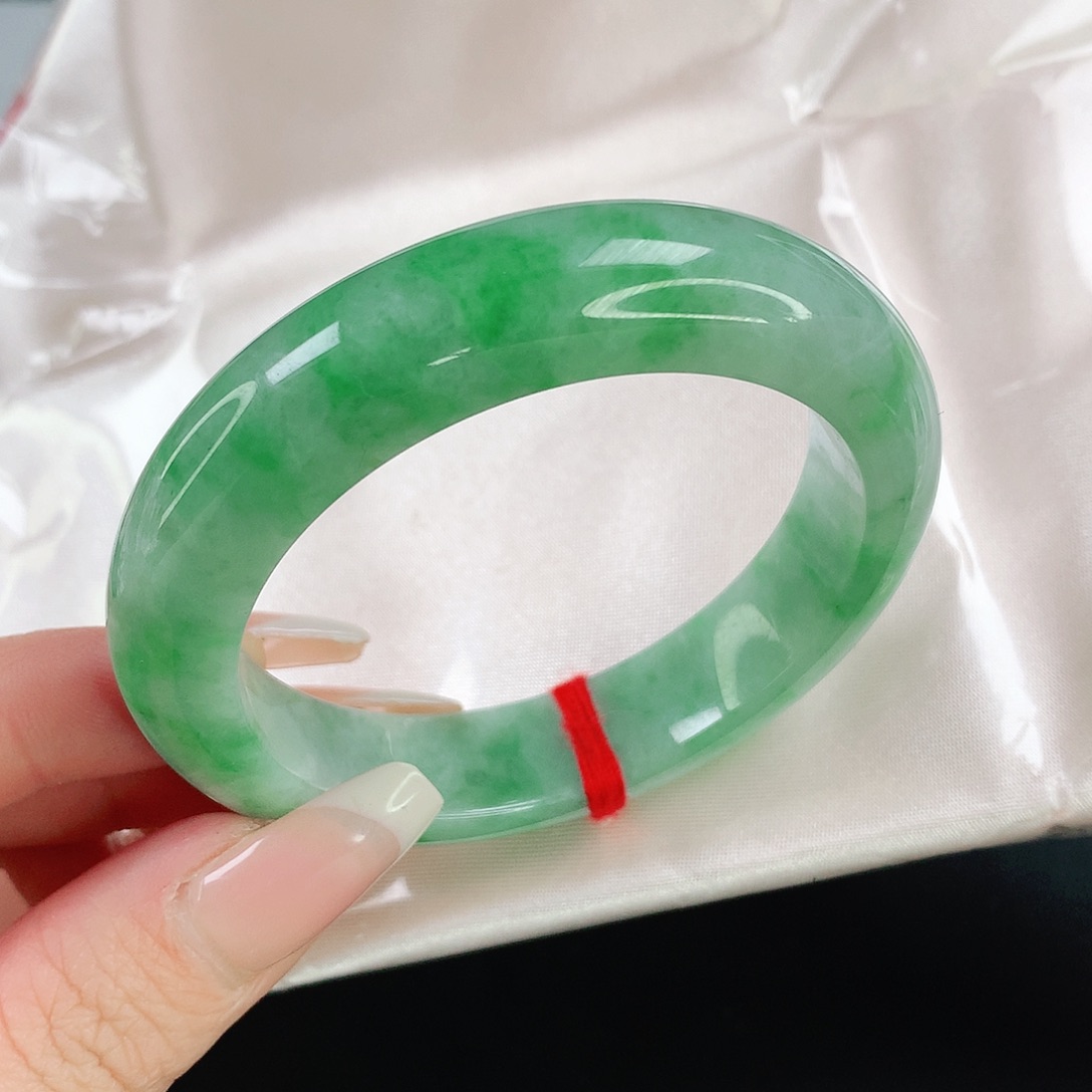 翡翠手镯未镶嵌1059翡翠