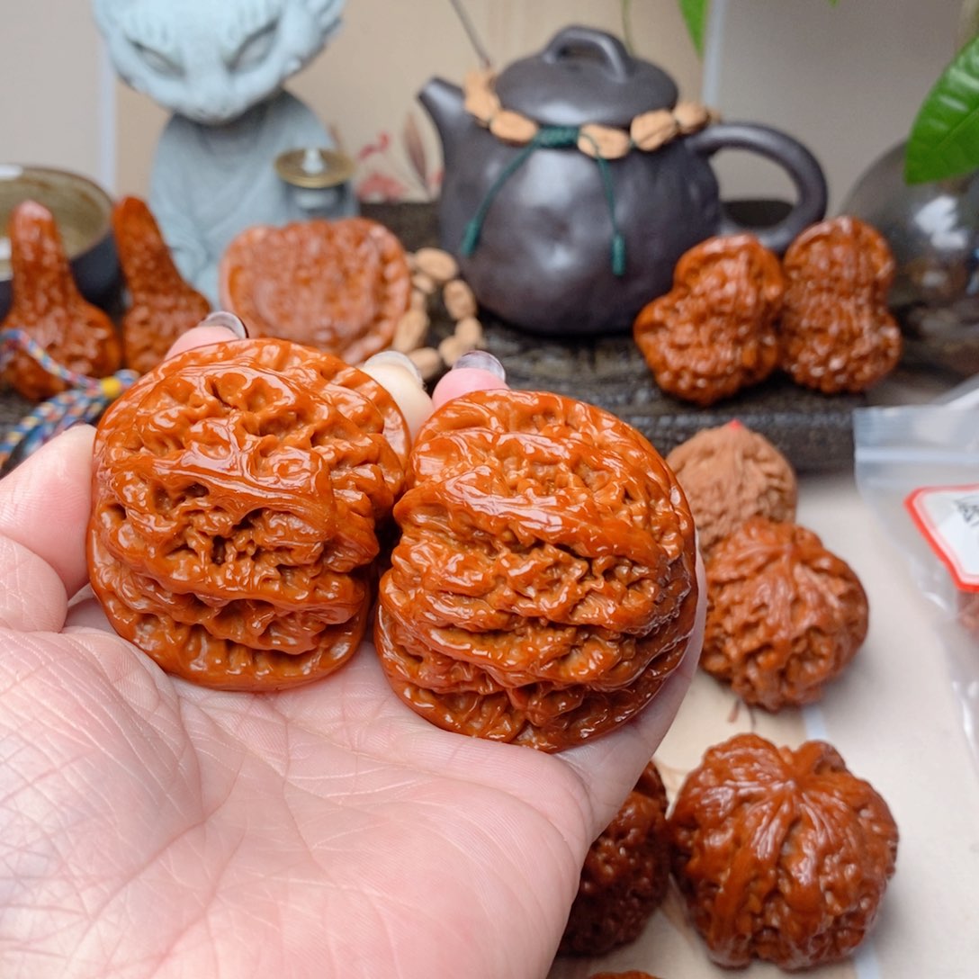 吊坠文玩核桃L**?粗筋