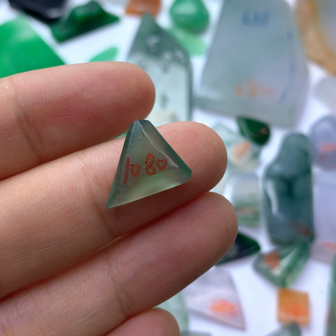 定制翡翠未镶嵌天然翡翠