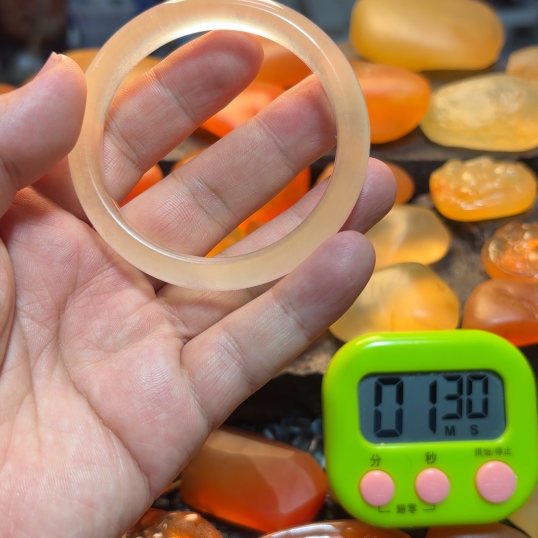 天***子石英岩玉未镶嵌裸石