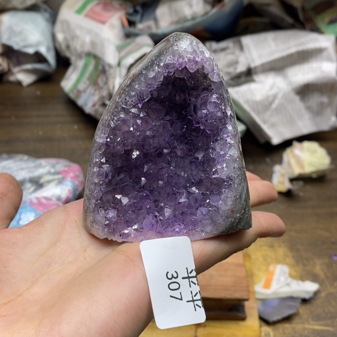 紫晶乌拉圭未镶嵌