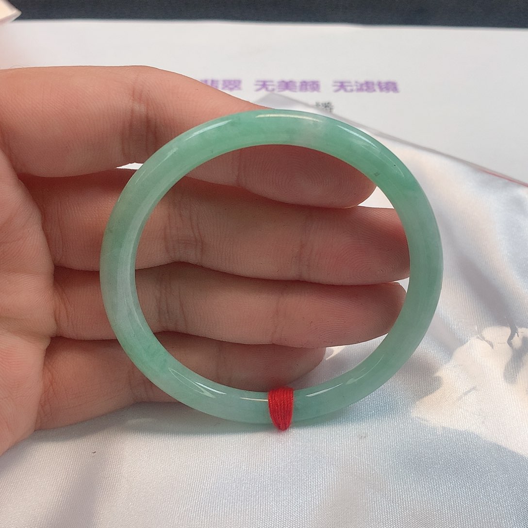 翡翠手镯（圆镯）未镶嵌313号