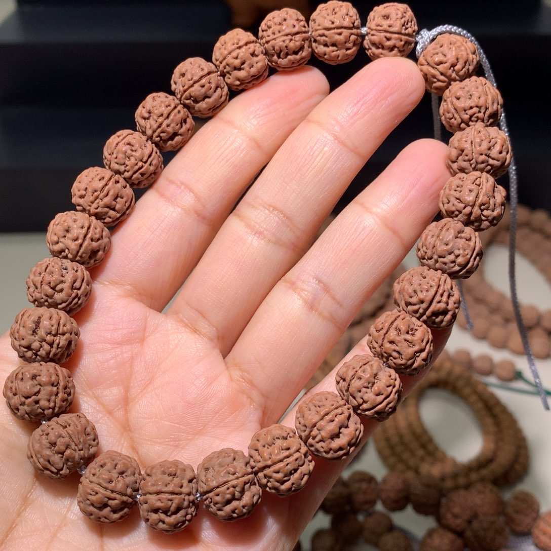 金刚菩提吊坠别****)老树王手串12.8